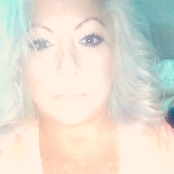 Meet your Posher, Monique - Picture 1 of 1